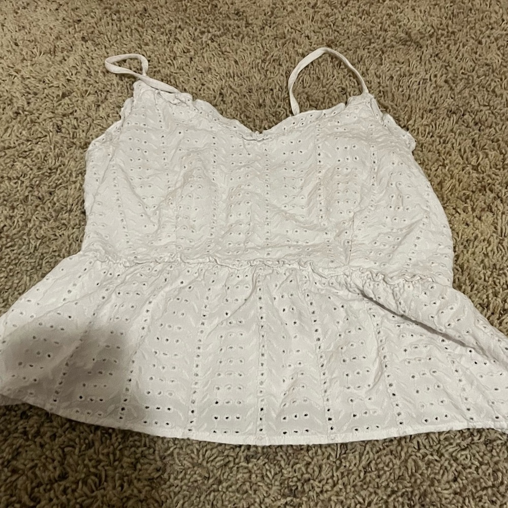 White flowy tank top,cropped x-small